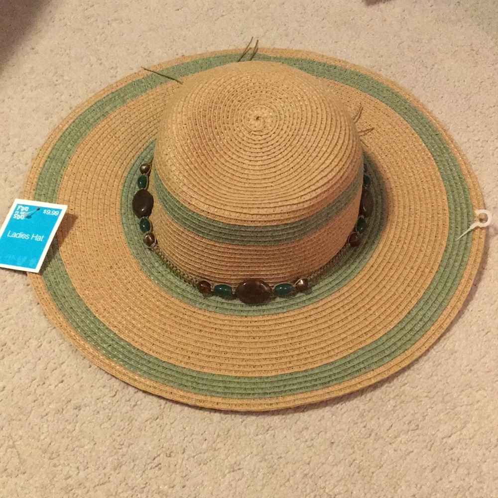 Fun in the Sun Tan and Green Beach Hat